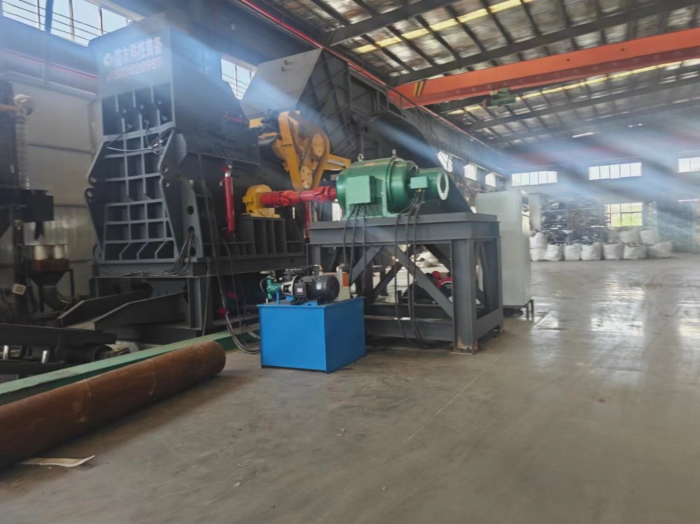 感謝蘇州客戶(hù)選擇路友破碎機(jī)