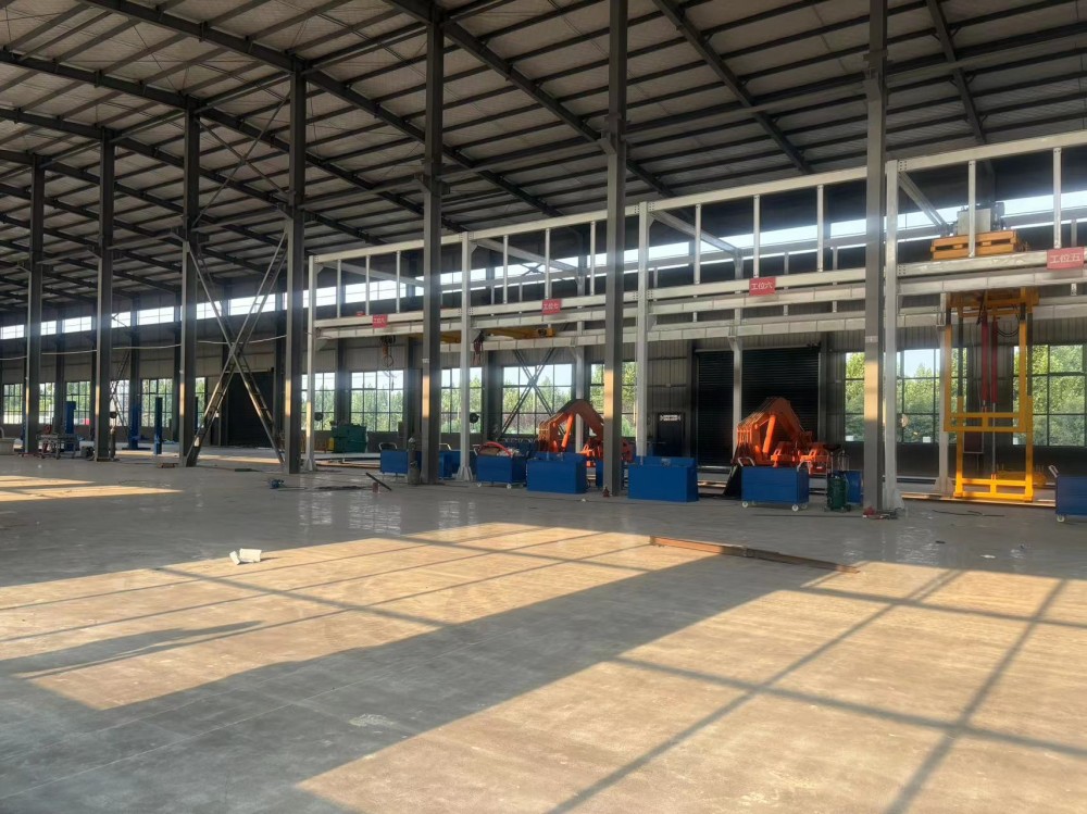 Scrap car dismantling line