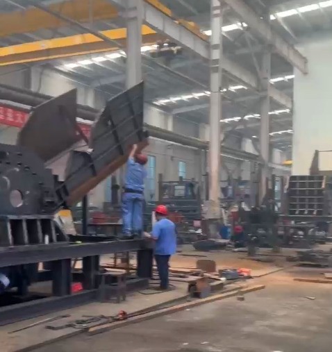 默認(rèn)的通知：今天不放假 全體趕訂單。